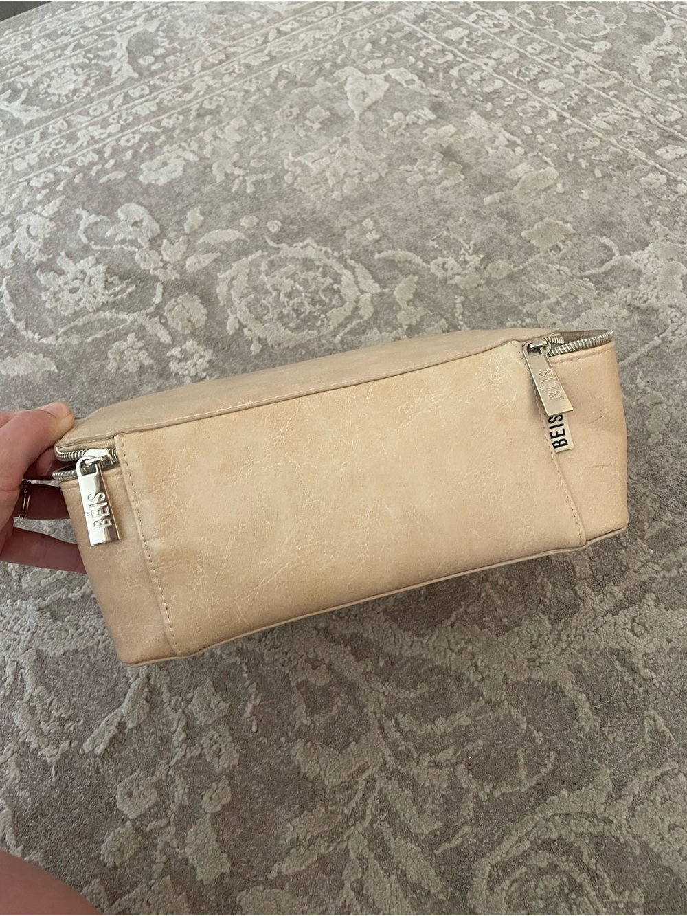 Beis The Cosmetics Case — Beige Travel Bag - Picture 10 of 10